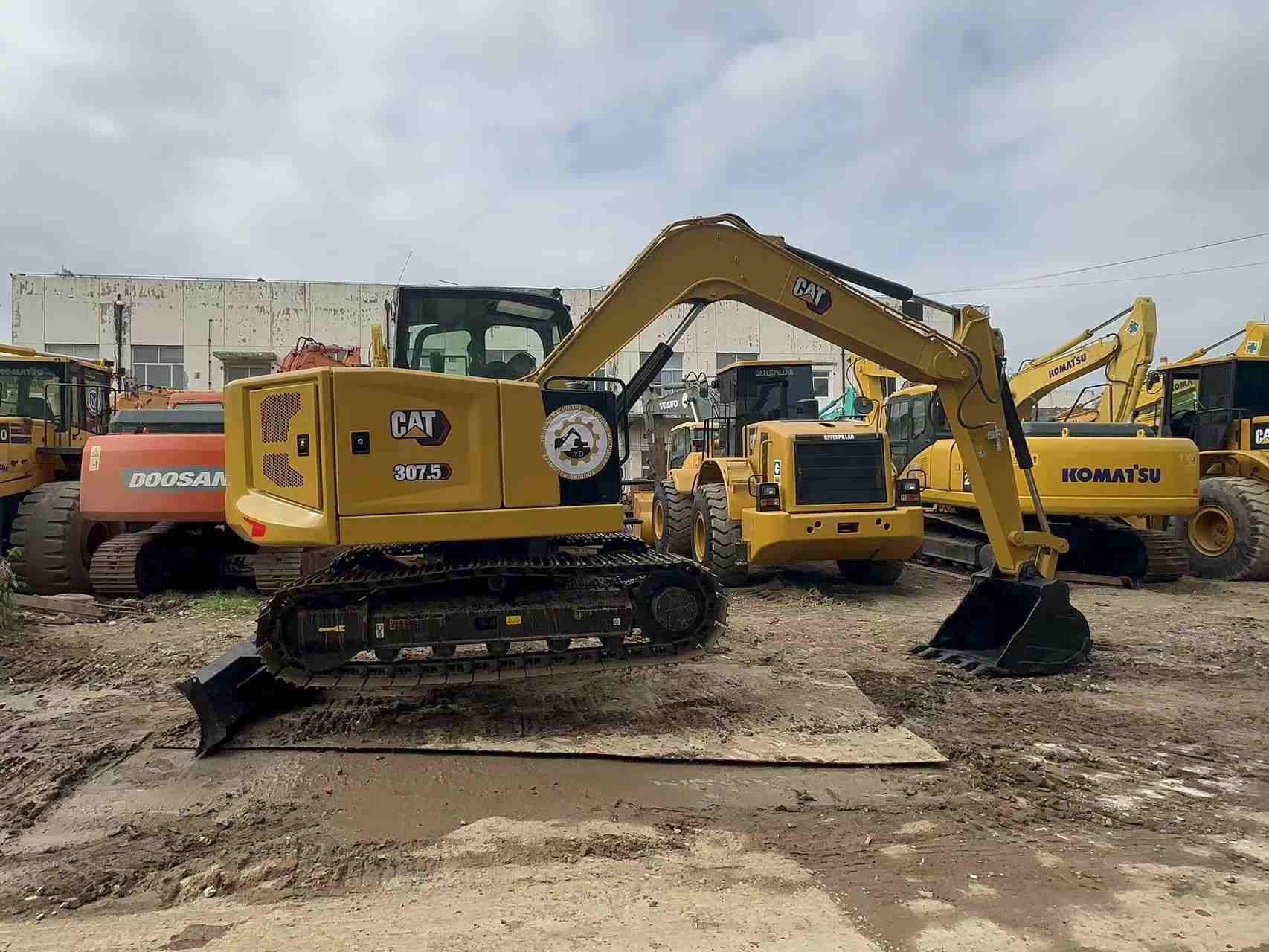 Japonia, USA Stosowany grabarz CAT do sprzedaży używany 307.5 Jindongyu Machinery