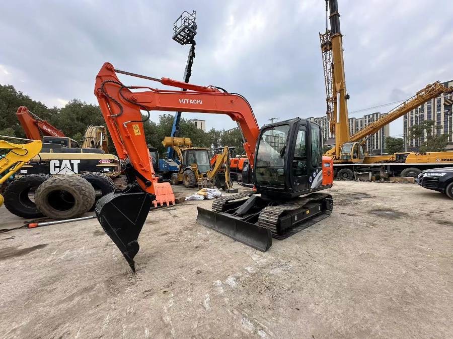 Japońskie używane Hitachi Mini Excavator 7ton na sprzedaż używane ZX70 Jindongyu Machinery