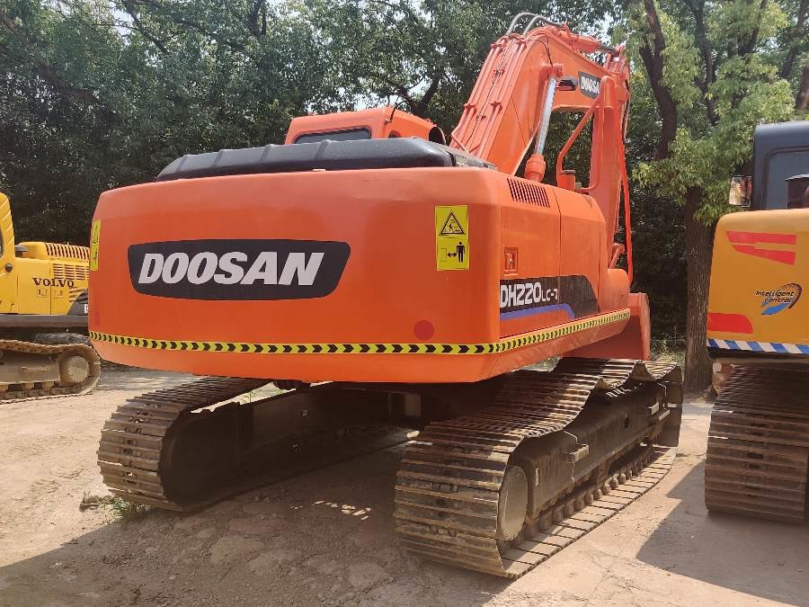 Korea Stosowany grabarz Doosan na sprzedaż używany DH220LC Maszyny Jindongyu