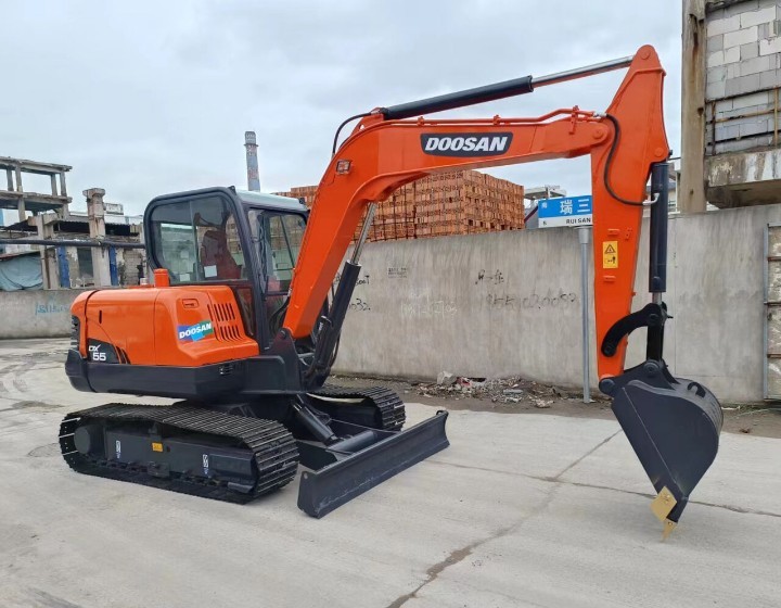 Korea Stosowany grabarz Doosan na sprzedaż używany DX55 Jindongyu Machinery