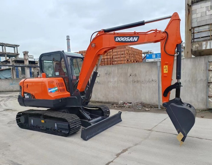 Korea Stosowany grabarz Doosan na sprzedaż używany DX55 Jindongyu Machinery