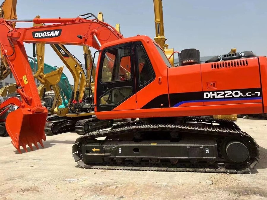 Korea Stosowany grabarz Doosan na sprzedaż używany DX220LC Maszyny Jindongyu