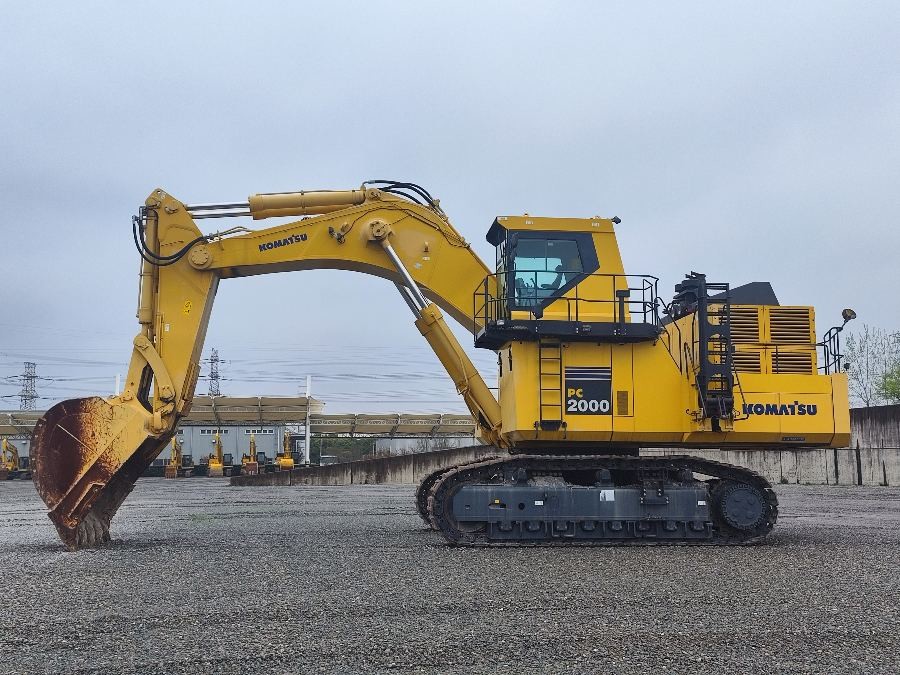 Japońska Ekskawator Komatsu sprzedawany z drugiej ręki
