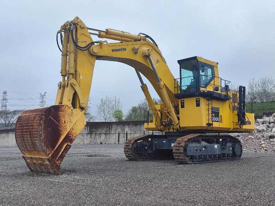 Japońska Ekskawator Komatsu sprzedawany z drugiej ręki