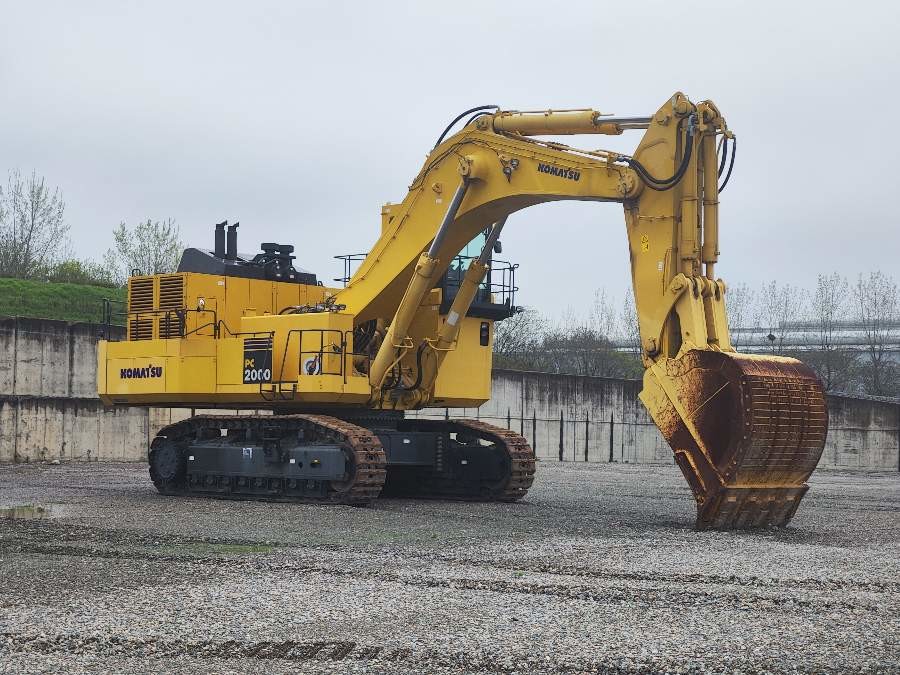 Japońska Ekskawator Komatsu sprzedawany z drugiej ręki