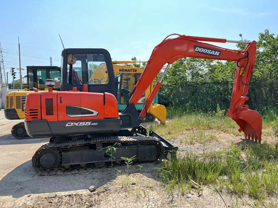 Korea Stosowany grabarz Doosan na sprzedaż używany DX55-9C Maszyny Jindongyu
