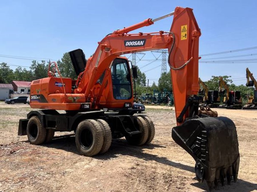 Korea Stosowana koparka Doosan na sprzedaż używana DH150W Maszyny Jindongyu