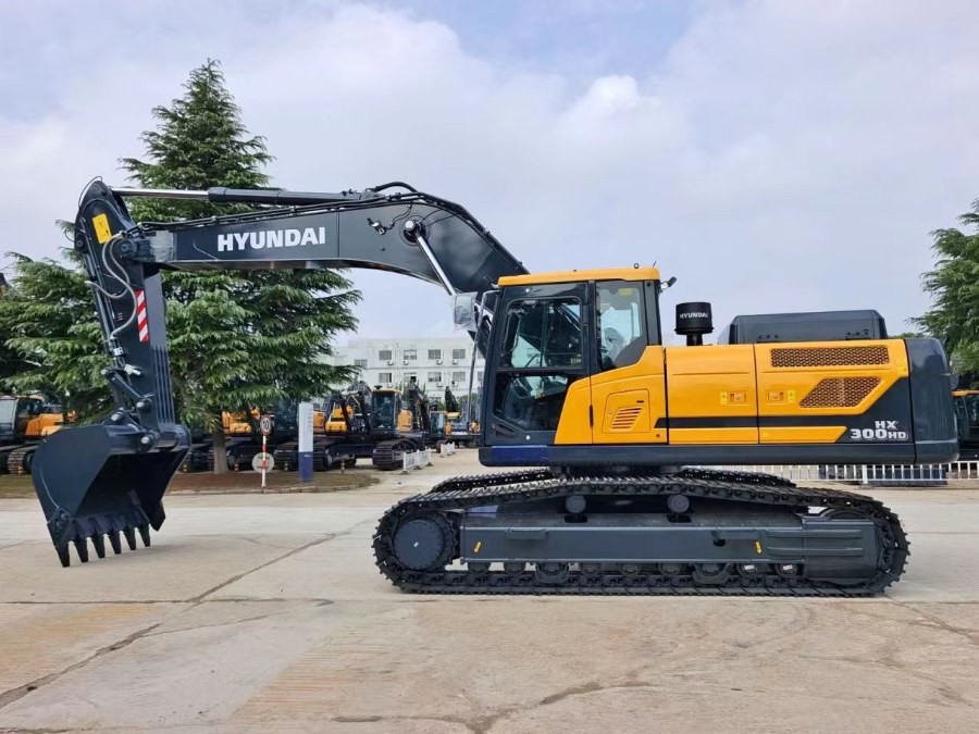Cummins HM8.3 Motor Korea Hyundai Bagator HX300HD 30 Ton Maszyny Jindongyu