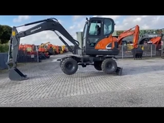 Używany koło gumowe Doosan DX60W koło koparki do sprzedaży W dobrym stanie